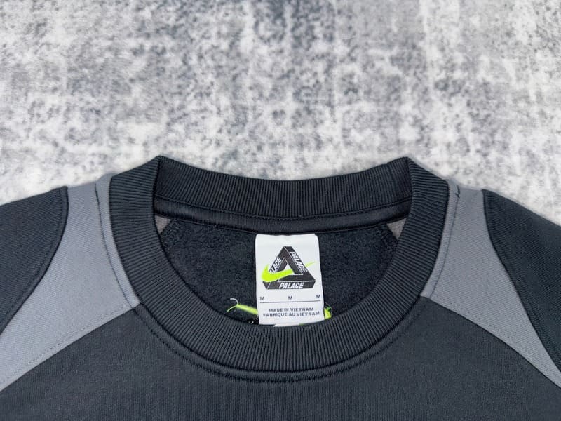 Moletom Palace x Nike Crewneck Total P90 Preta