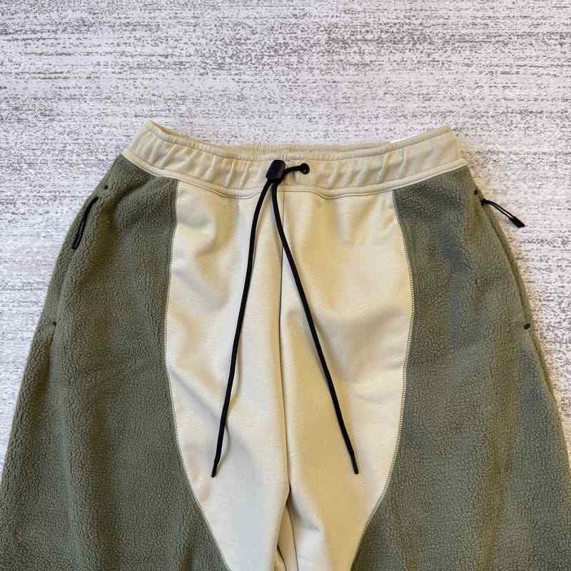 Conjunto Nike tech boreas Oversized Desert