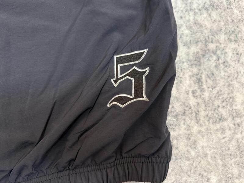 Conjunto Supreme OLD English Track Black