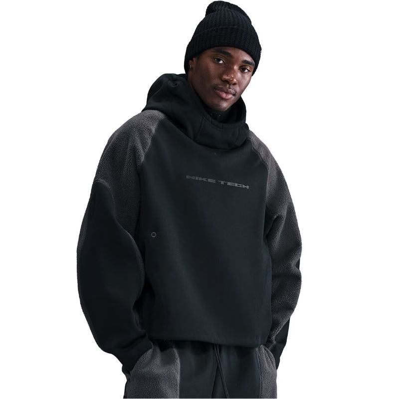 Conjunto Nike tech boreas Oversized Black