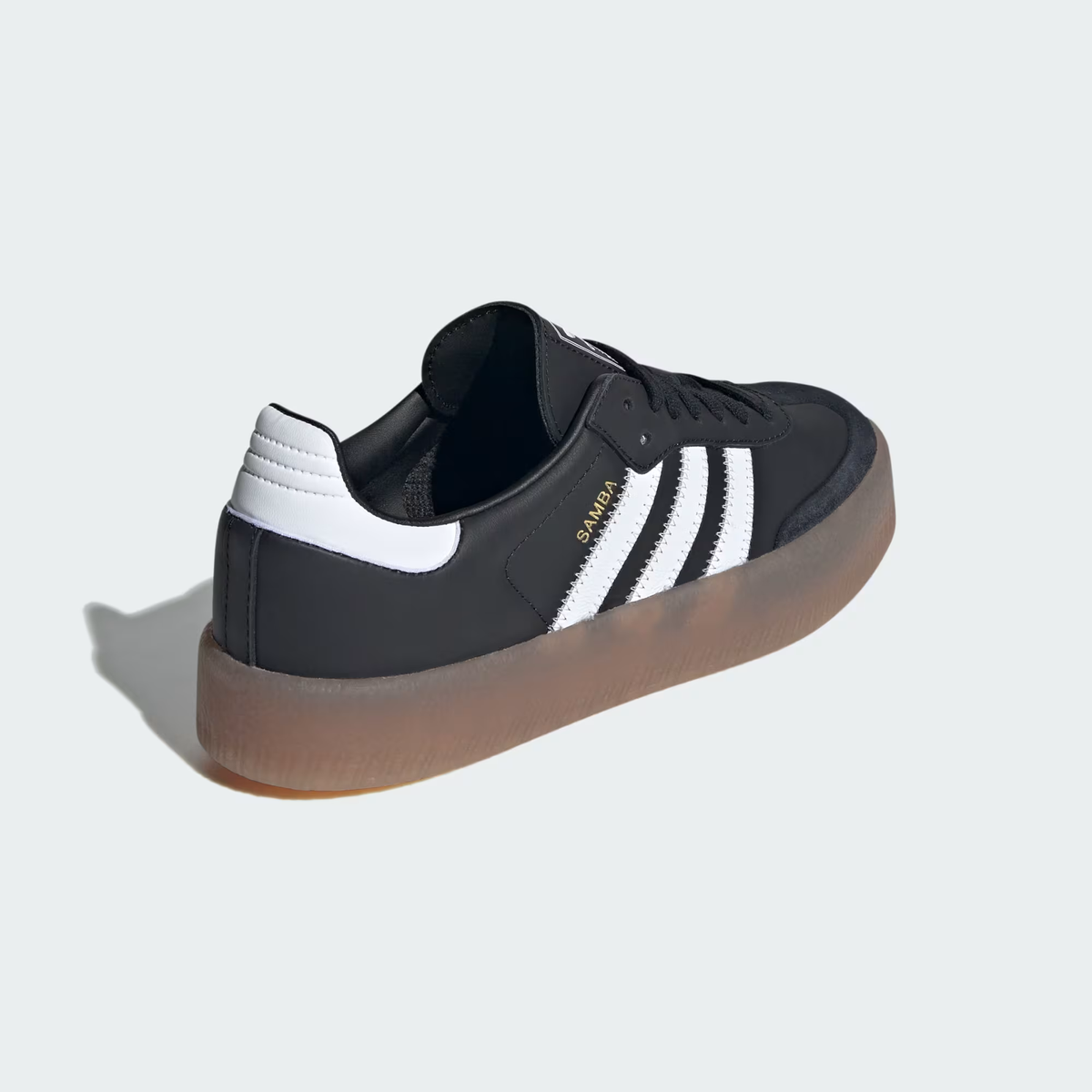 SAMBAE PRETO COM BRANCO–Branco Clean
