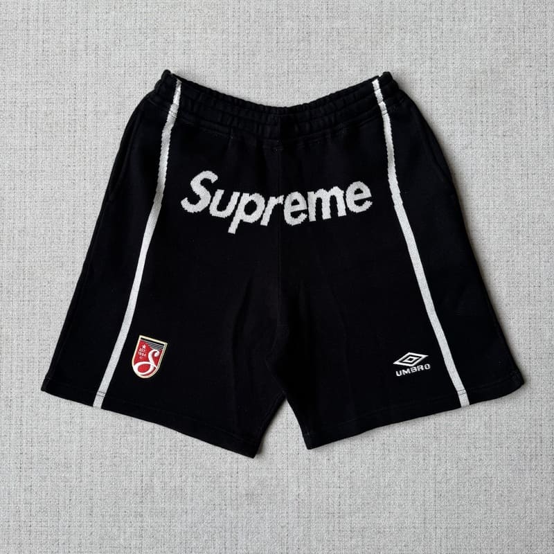 Conjunto Supreme x Umbro Zip Up Black