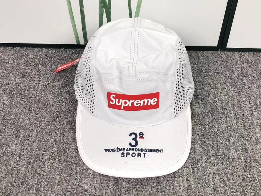 Boné Supreme Mesh Side Panel Camp Branco