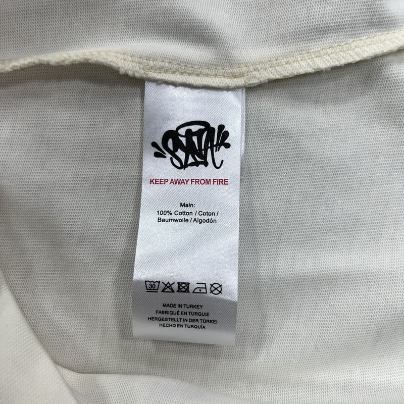 Camiseta Syna World College