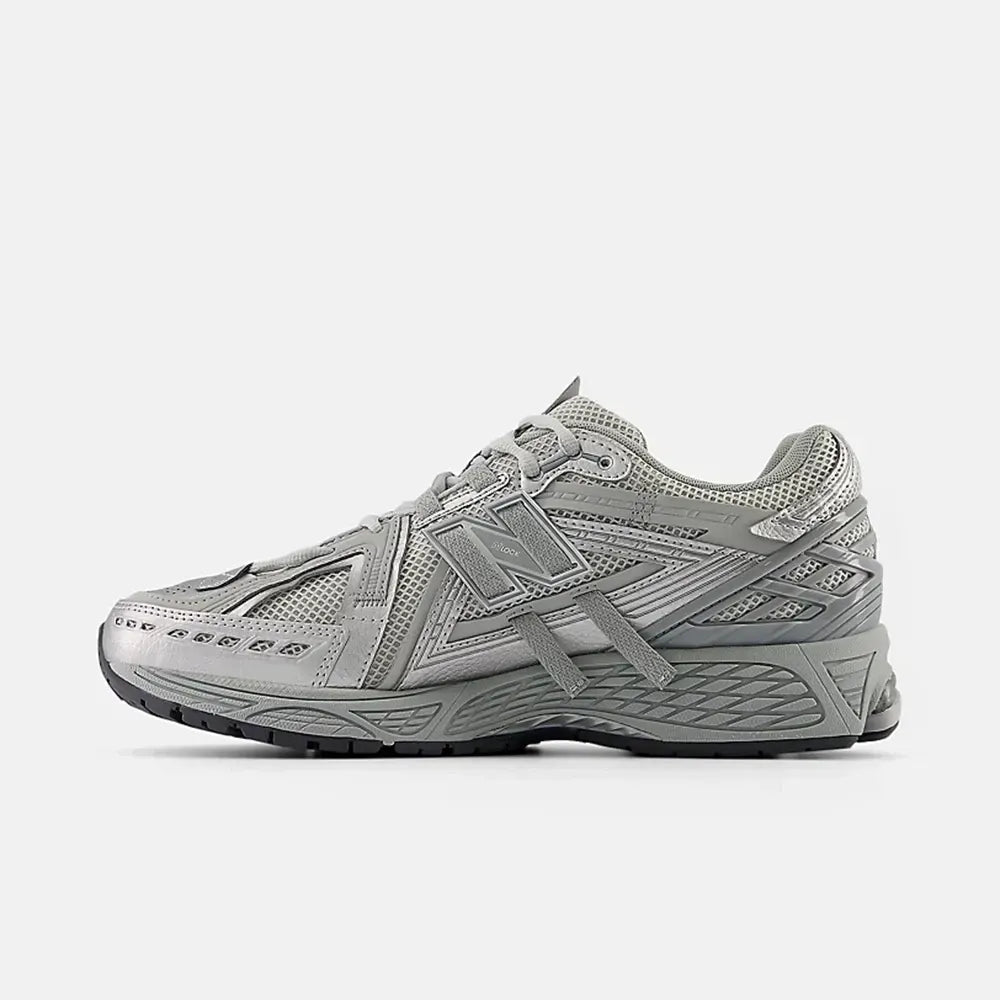 New Balance 1906A Concrete Silver Metallic