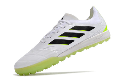 Chuteira Society Copa Pure 3–Elegante
