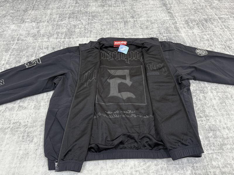 Conjunto Supreme OLD English Track Black