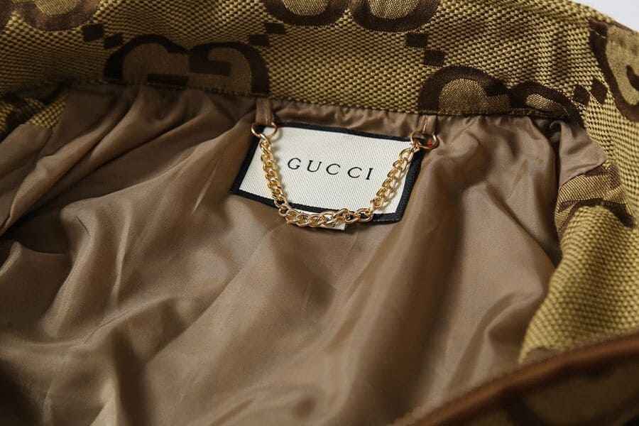 Jaqueta Gucci Jumbo GG Canvas Beige