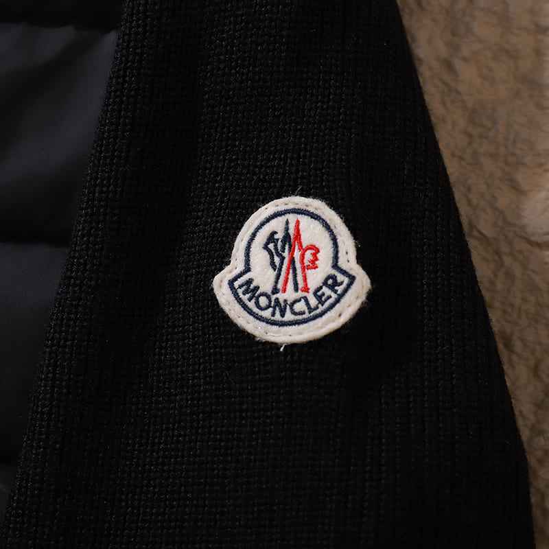 Jaqueta Moncler Matelassê knitting Preta