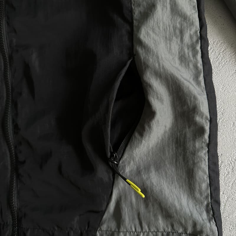 Conjunto Trapstar Irongate Football Tracksuit Preto/Cinza