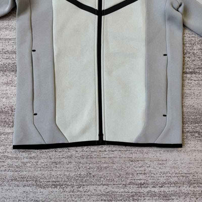 Conjunto Nike Tech Fleece Pro Wear Cinza