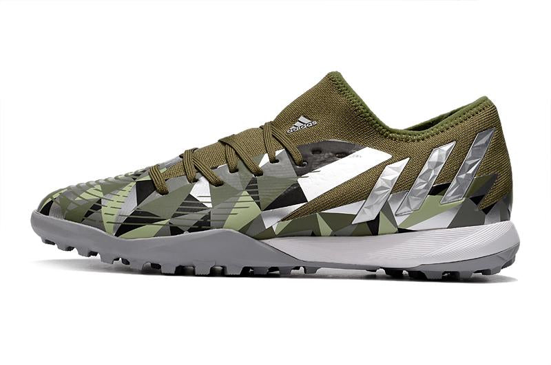 Chuteira Predator Edge 3 low Society–Confortável