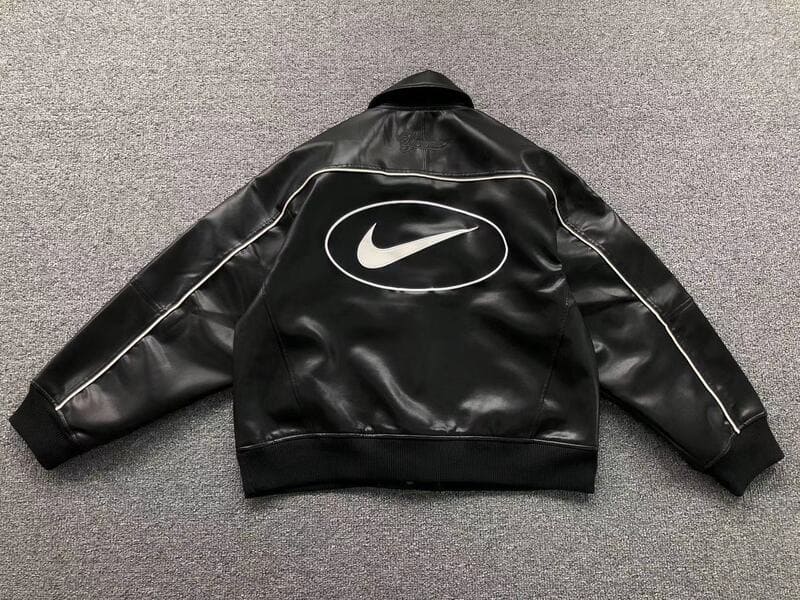 Jaqueta Supreme x Nike Varsity Preta