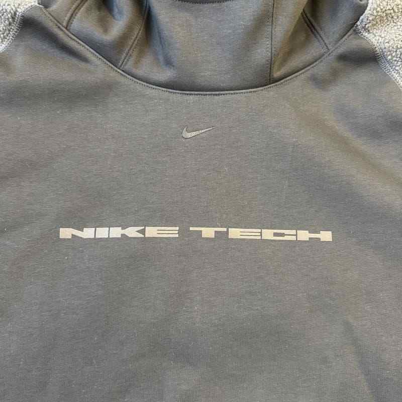 Conjunto Nike tech boreas Oversized Black