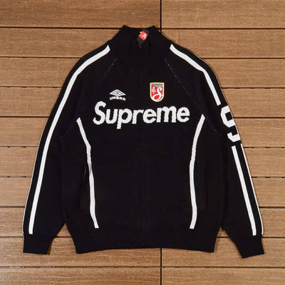 Conjunto Supreme x Umbro Zip Up Black