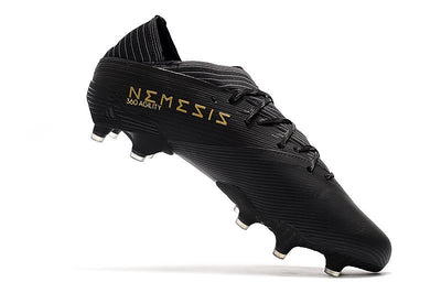 Chuteira Nemeziz 191 Campo–Confortável