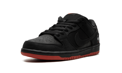 Nike SB Dunk Low Black Pigeon