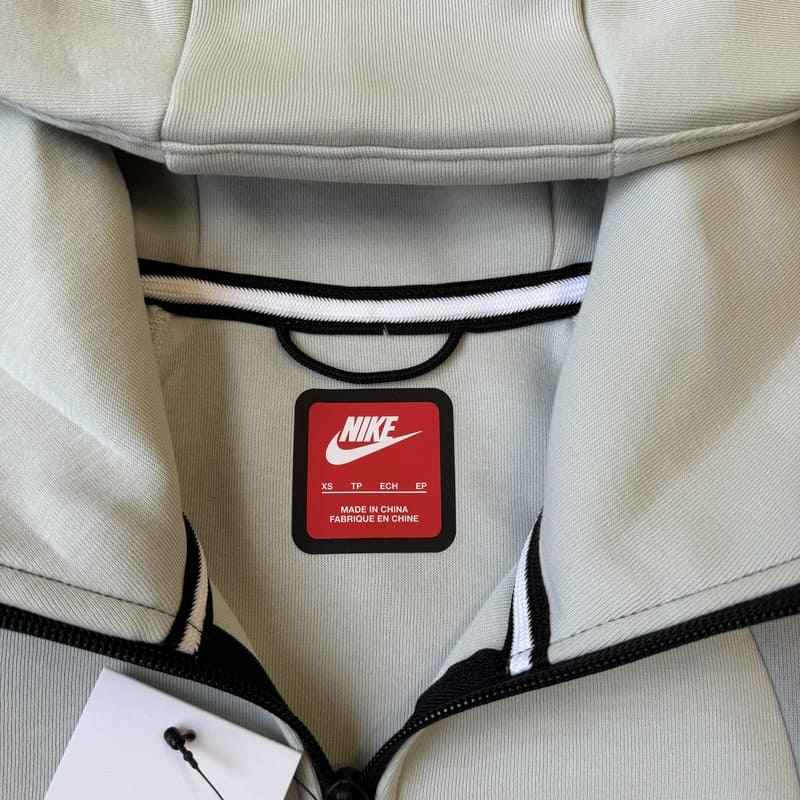 Conjunto Nike Tech Fleece Pro Wear Cinza