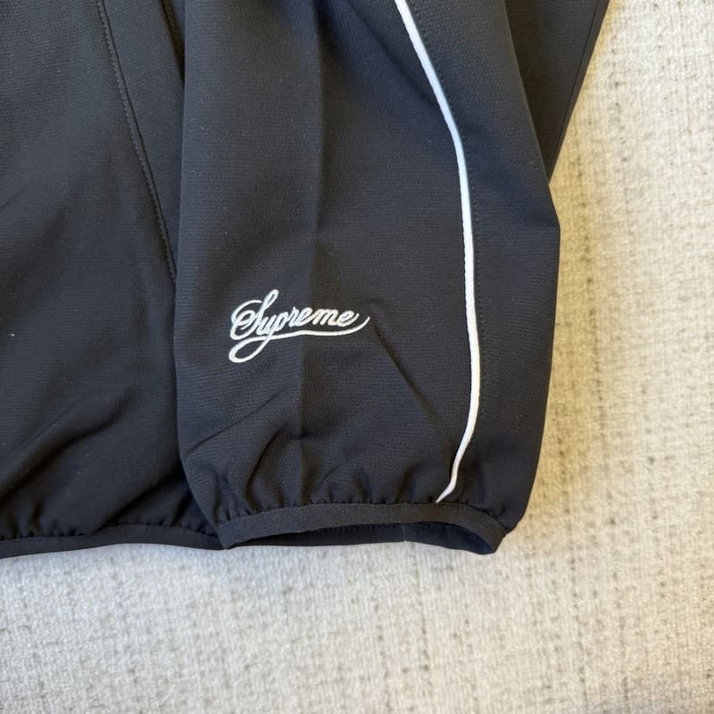 Conjunto Supreme x Nike Track Preto