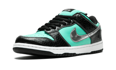 Nike SB Dunk Low Diamond Supply Co. Aqua Blue