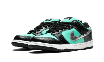 Nike SB Dunk Low Diamond Supply Co. Aqua Blue